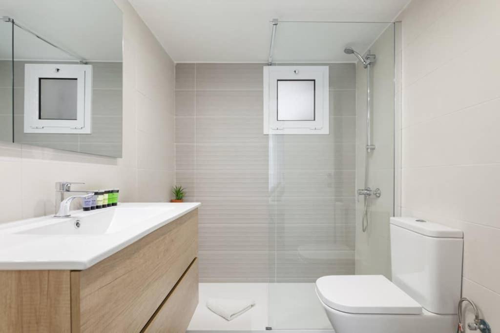Art House Renoir Plaza Universitat Sant Antoni Apartment *